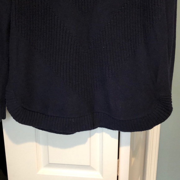 Banana Republic Turtleneck Sweater - Picture 5 of 5